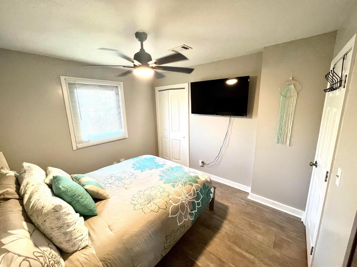 4/2 Home Close To Beach, Centrally Located! Gulfport Buitenkant foto