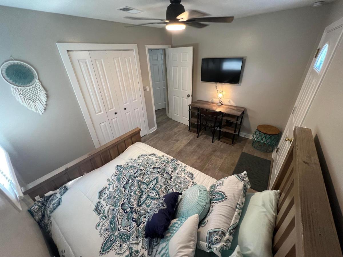 4/2 Home Close To Beach, Centrally Located! Gulfport Buitenkant foto