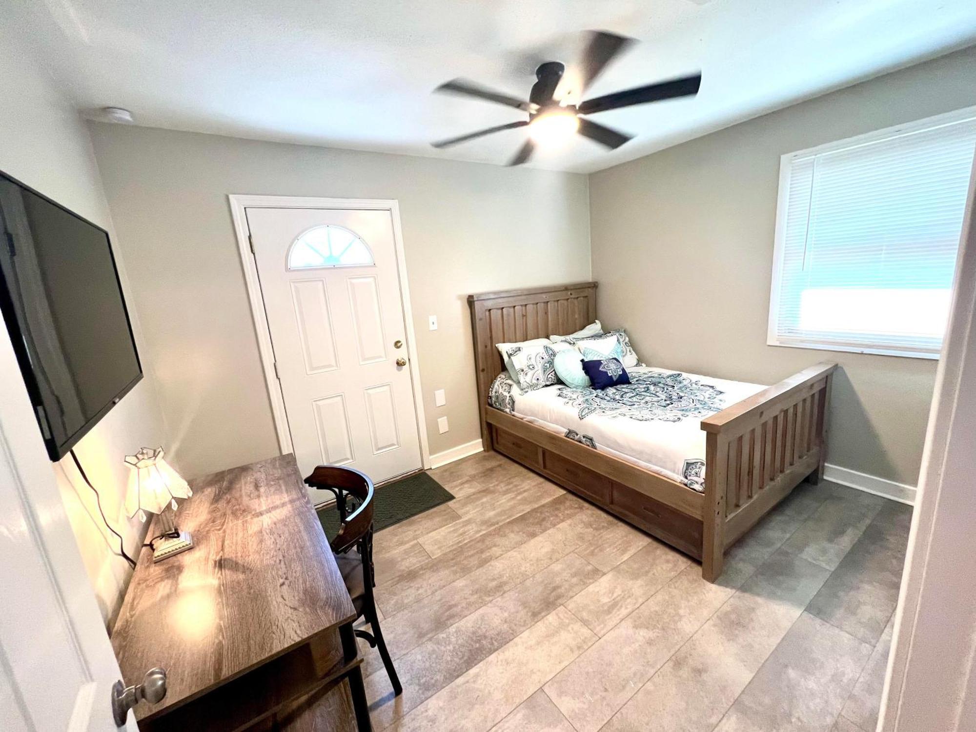 4/2 Home Close To Beach, Centrally Located! Gulfport Buitenkant foto